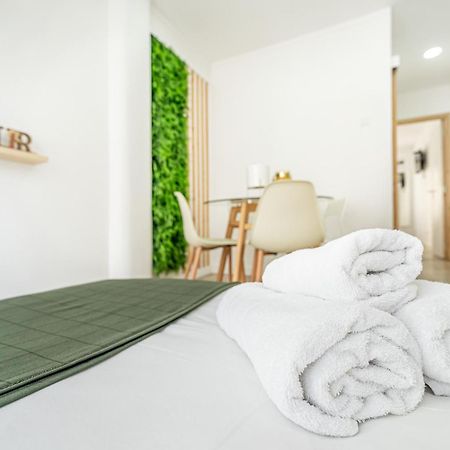 Santos Mattos Guesthouse & Apartments By Lisbon With Sintra Amadora Luaran gambar