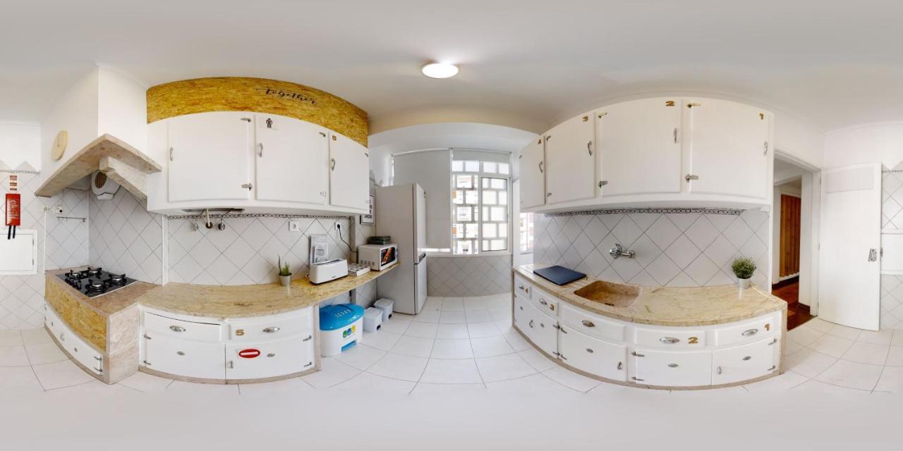 Santos Mattos Guesthouse & Apartments By Lisbon With Sintra Amadora Luaran gambar