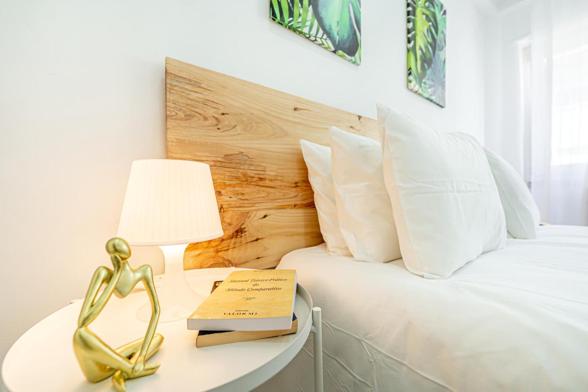 Santos Mattos Guesthouse & Apartments By Lisbon With Sintra Amadora Luaran gambar