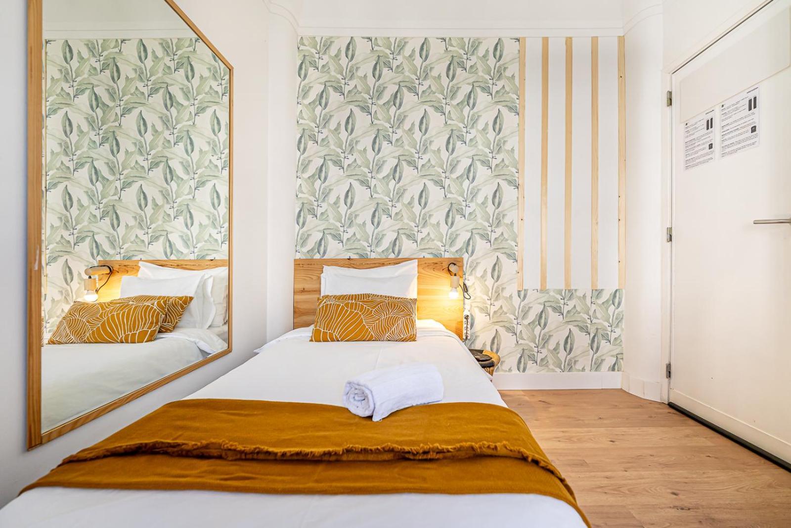 Santos Mattos Guesthouse & Apartments By Lisbon With Sintra Amadora Luaran gambar
